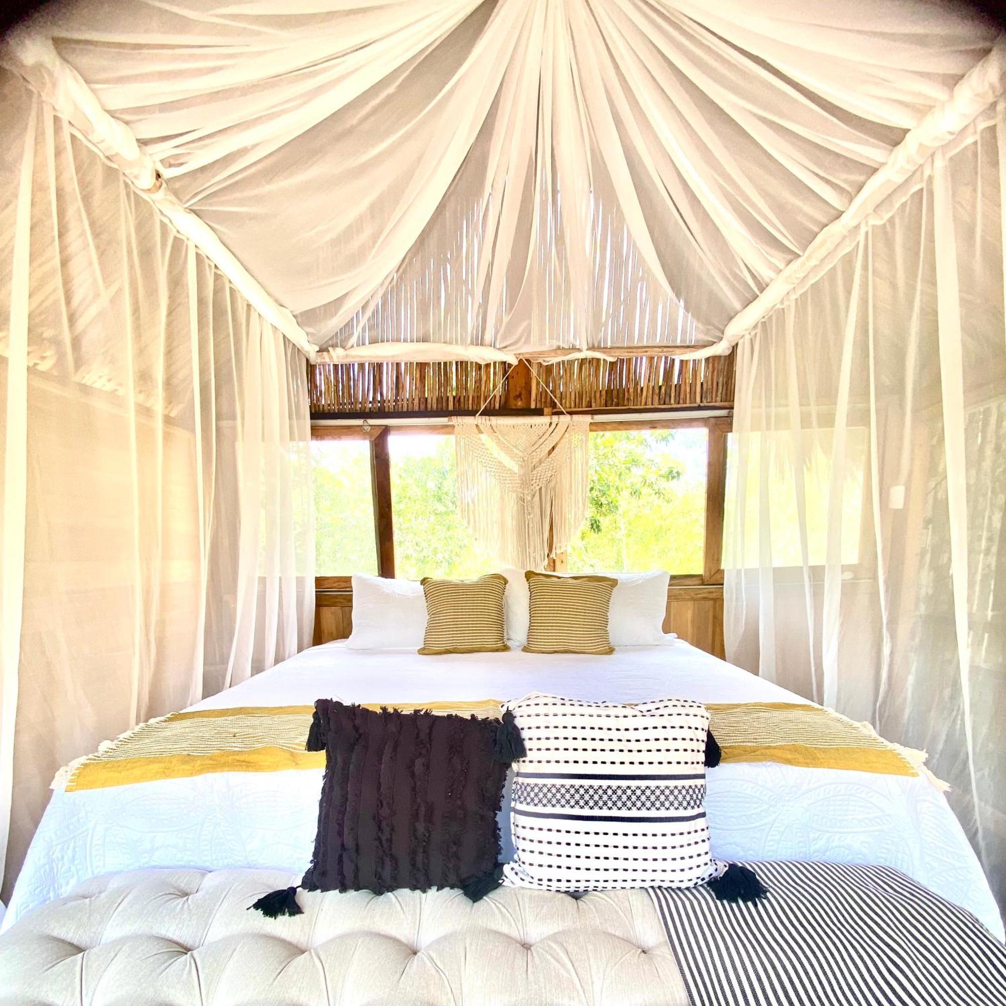 Nuscaa Boutique Tree House & Spa Hotel ปัวร์โตโมเรลอส ภายนอก รูปภาพ